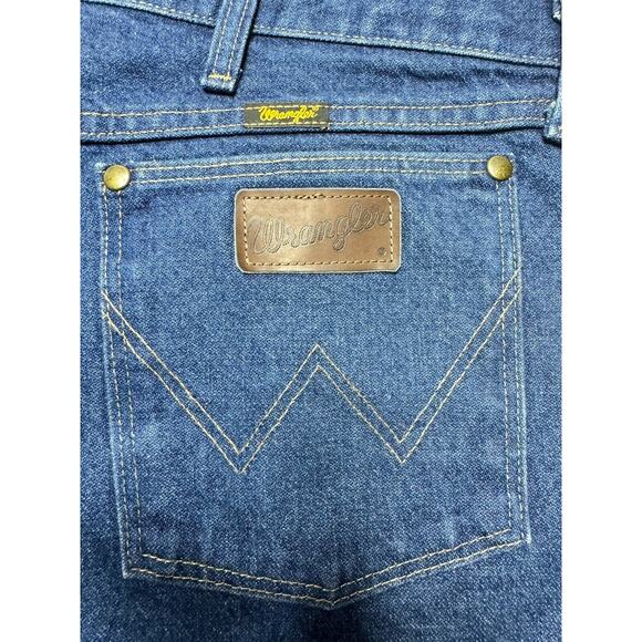 Wrangler Men's 47MWZ Regular Fit Straight Leg Western Blue Jeans - Size 42x30 - Picture 4 of 7